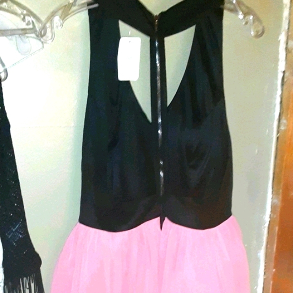 Sold Large Pink and black zipper razorback dress - Picture 1 of 9
